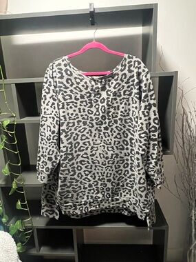 Love & Legend Gray and Black Leopard Scoop Neck Tunic